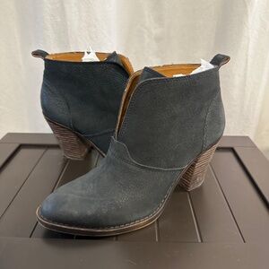 Lucky Brand - Ehllen Boot in Charcoal, 7.5